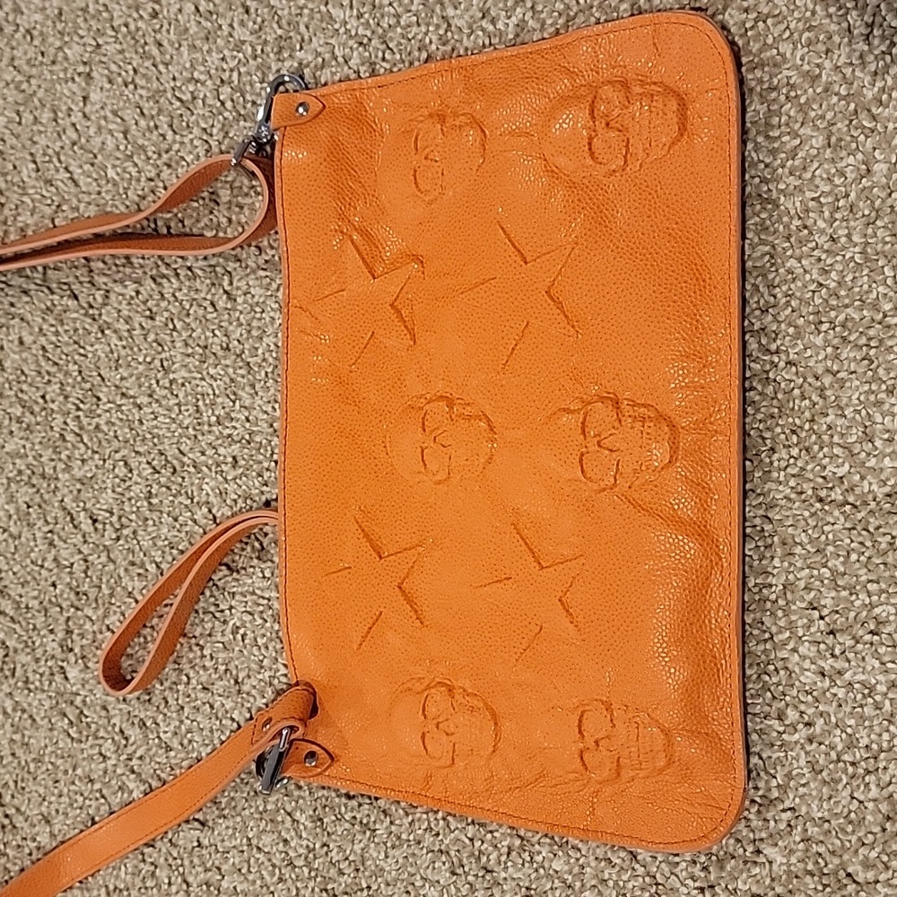 Leather skull clutch